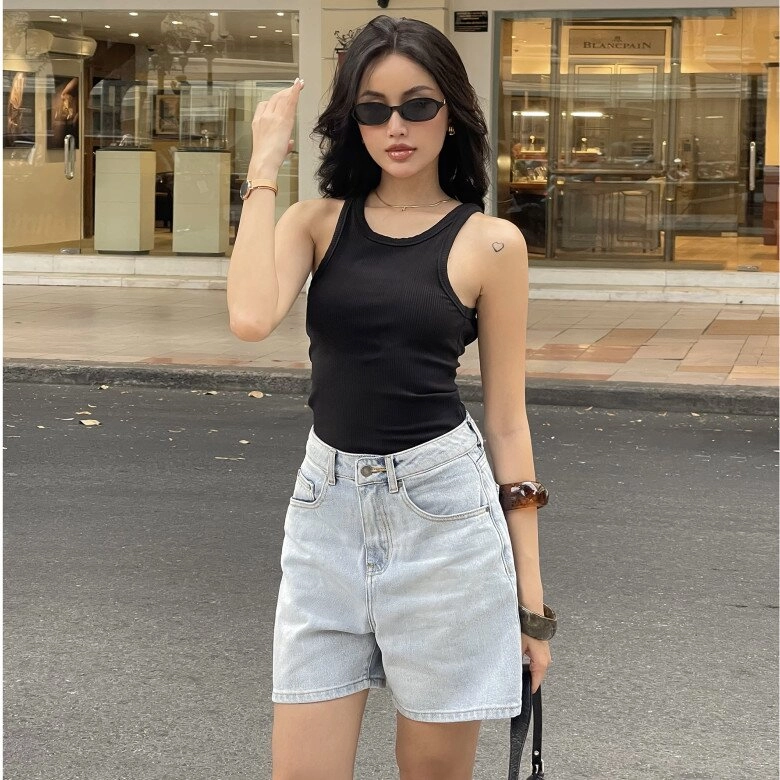 30 mà còn mặc 3 kiểu quần short này thì coi chừng bị hội chị em chê làm lố để trẻ mặc vào thấy sai sai - 2