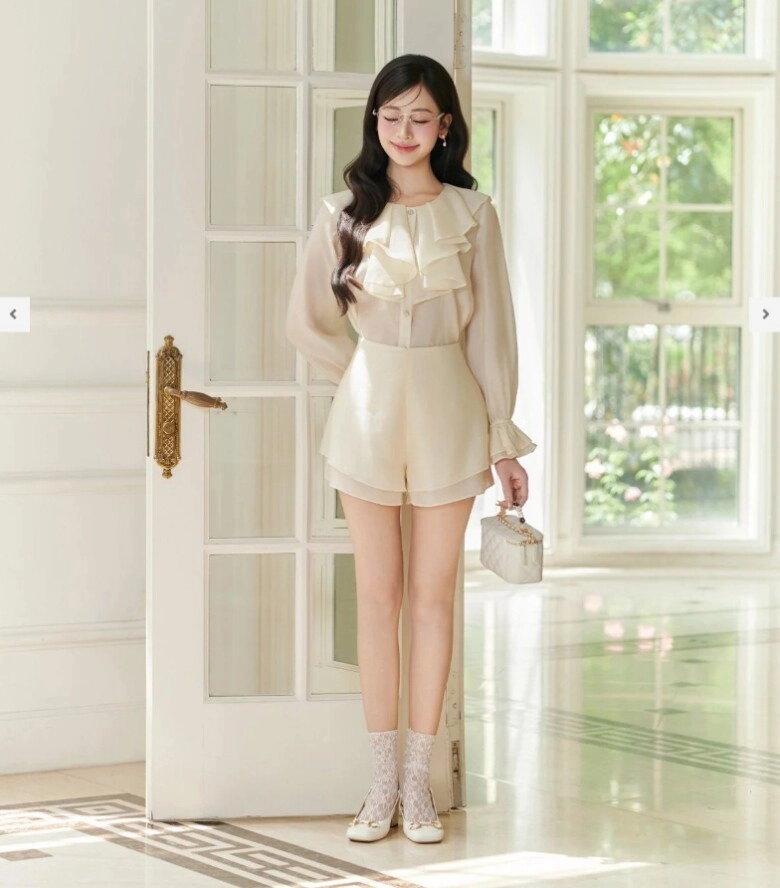 30 mà còn mặc 3 kiểu quần short này thì coi chừng bị hội chị em chê làm lố để trẻ mặc vào thấy sai sai - 7
