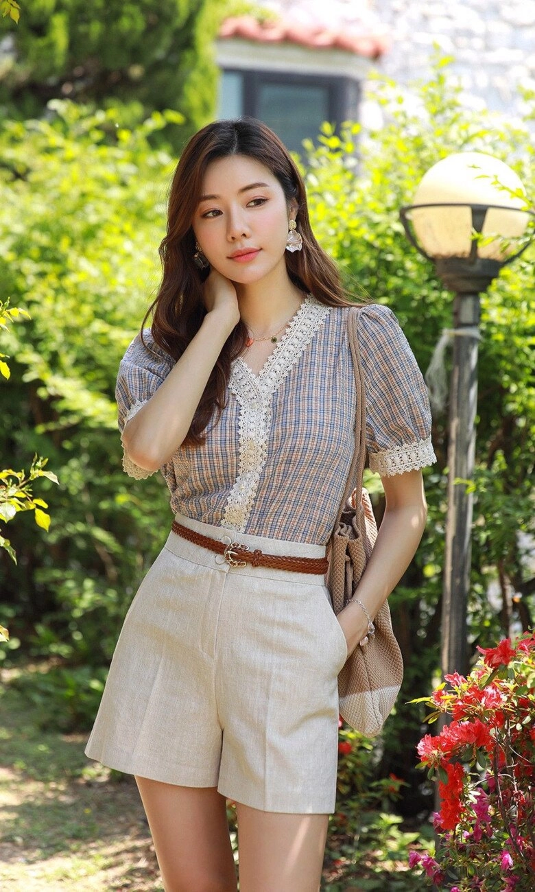 30 mà còn mặc 3 kiểu quần short này thì coi chừng bị hội chị em chê làm lố để trẻ mặc vào thấy sai sai - 8