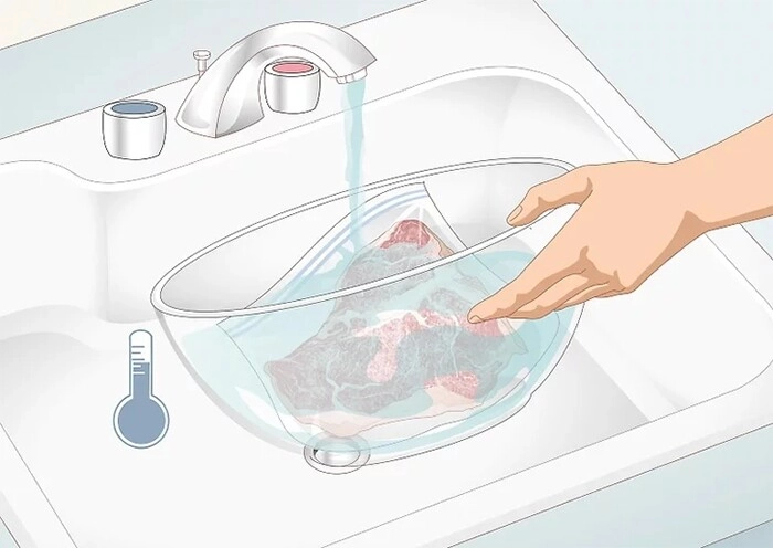 4 cách rã đông thịt nhanh chóng mà vẫn giữ được độ tươi ngon - 4