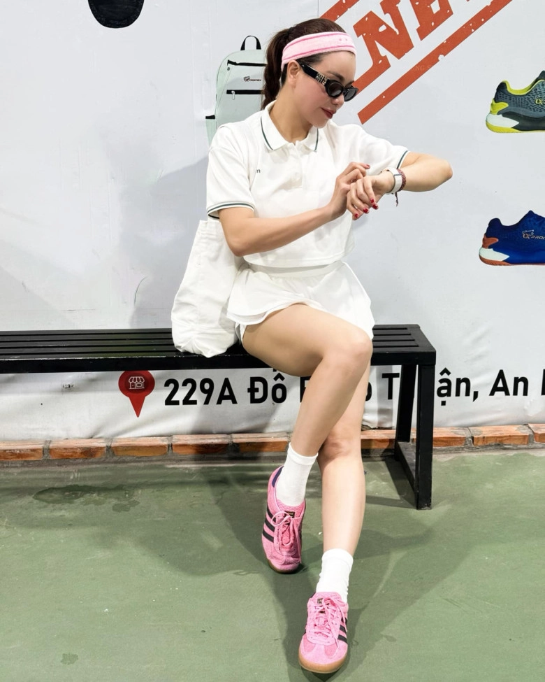 4 outfit đẹp bất diệt cho hội chị em mê đánh pickleball vận dụng ngay để ra sân vừa sành điệu lại thoải mái vô cùng - 5