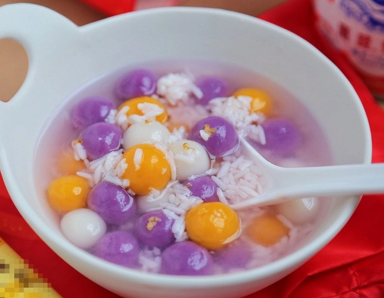 Cách nấu chè khoai bí đỏ mềm dẻo ngọt ngon thanh mát để giải khát ngày hè - 6