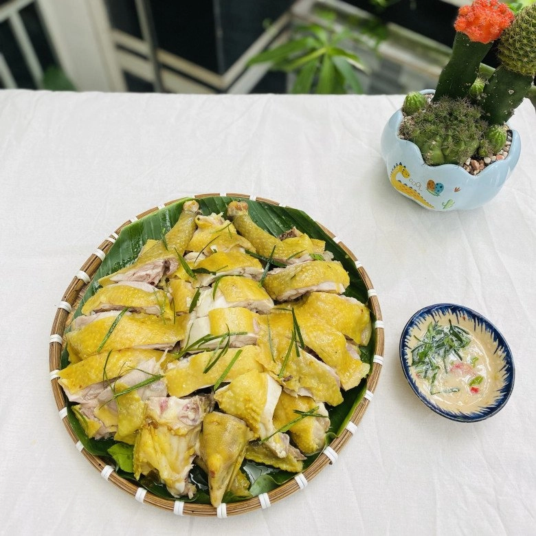 Cuối tuần rảnh rỗi làm gà hấp muối thơm ngon giữ được độ ngọt của thịt theo cách mẹ đảm sài gòn - 10