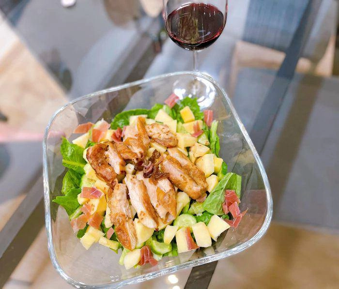 5 món salad đơn giản dễ làm mà ngon miệng thanh mát cho bữa cơm hè - 1