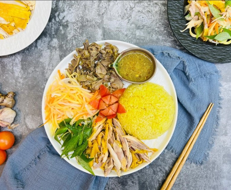 Cuối tuần làm cơm gà hội an vừa ngon lại dễ ăn đỡ phải bày biện nhiều món cho cả nhà - 10
