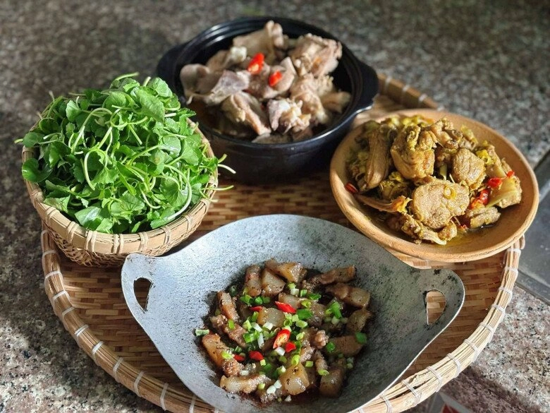 9x bận chăm con mọn được ông xã yêu chiều vào bếp nấu cơm cho khiến vợ trẻ như thấy mình được quý nhân phù trợ - 4