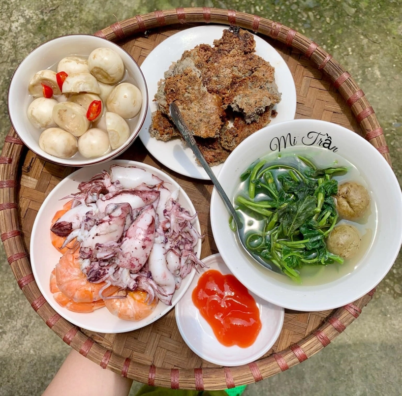 9x cứ cuối tuần là về nấu cơm cho bố mẹ nhìn bữa ăn mùa hè đơn giản mà thèm chảy nước miếng - 10