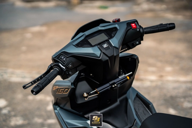 Air blade 160 độ căng đét cùng dàn đồ chơi xịn sò - nhìn là mê - 10