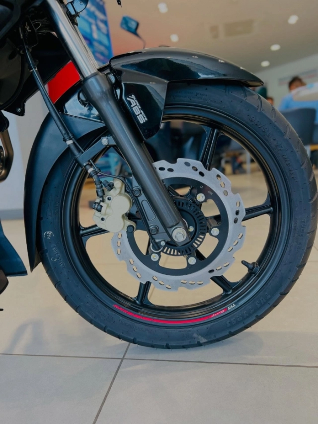 Apache rtr 160 2025 xe côn tay có abs 2 kênh kết nối điện thoại 3 chế độ lái giá chỉ 35 triệu vnđ - 7