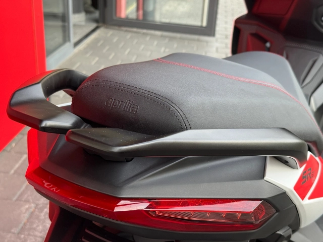 Aprilia sr gt 200 sport 2025 màu mới âm thầm ra mắt tại việt nam với giá bán gần 100 triệu đồng - 4