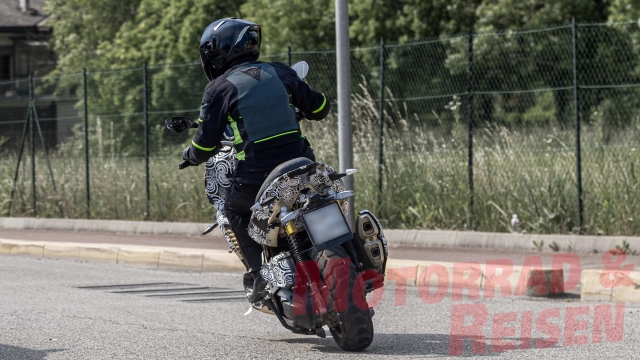Aprilia sr400 gt mới sẵn sàng ra mắt sẽ là đối thủ nặng ký của adv350 - 5