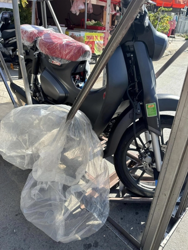 Bạn biết giá honda super cub c125 nhập ý giá báo nhiêu không thật không thể tin được - 2