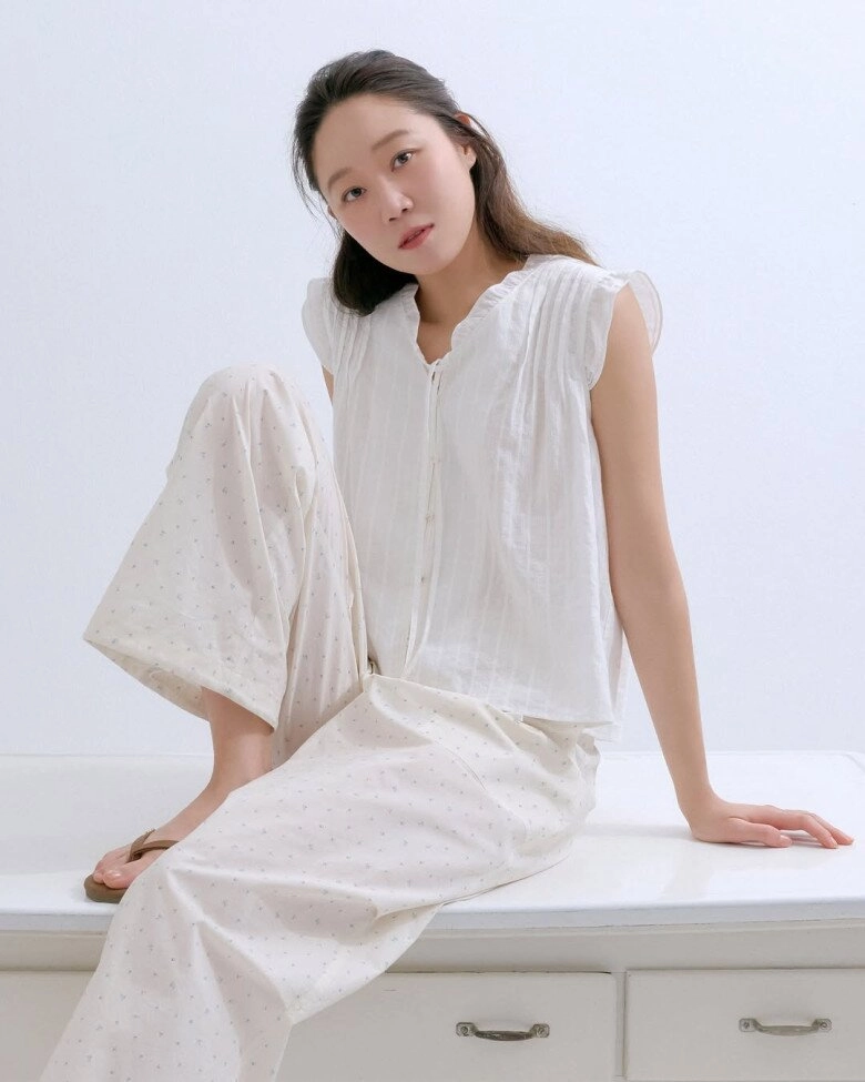 Bạn thân son ye jin u50 vẫn làm mẫu ảnh thời trang giới trẻ phong cách ngoài đời đáng để chị em u40 học hỏi - 5