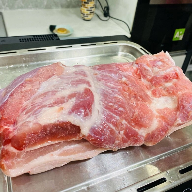 Bánh mì thịt quay đơn giản mà ngon thơm phức cho bữa sáng cuối tuần - 1