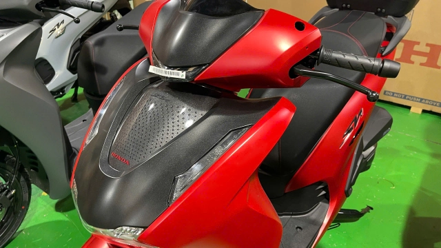 Bất ngờ chưa honda sh350i nhập ý xuất hiện tại việt nam với 4 màu khác biệt phiên bản ở nước ta - 1