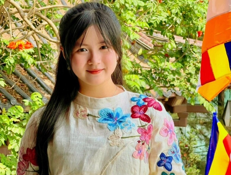 Bé gái sài gòn mặt tròn quá xinh được cả trấn thành lẫn lý hải lựa chọn yêu chiều ngỡ ngàng với diện mạo tuổi 14 - 9