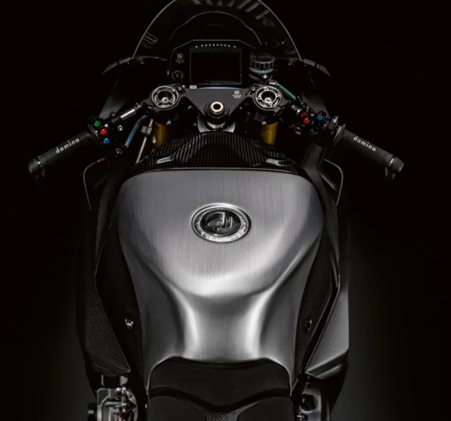 Bmw concept rr bất ngờ xuất hiện khiến ae đứng ngồi không yên - 9
