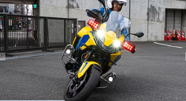 Bmw f900xr patrol trở thành ngọn gió mới trên đường cao tốc nhật bản - 1
