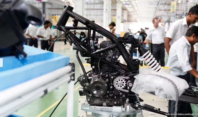 Bmw g310 r và g310 gs chính thức ngừng sản xuất mở đường cho thế hệ xe 450cc mới - 4