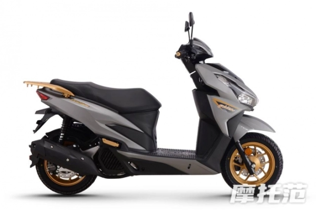 Bộ đôi vrs125 và vrs150 2025 trình làng đối thủ mới đáng gờm của vario 125 và 160 - 8