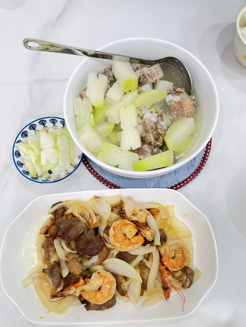 Bố mẹ chồng chăm gửi đồ gặp ngay con dâu yêu bếp thành quả là những mâm cơm ngon cực giàu dinh dưỡng - 4