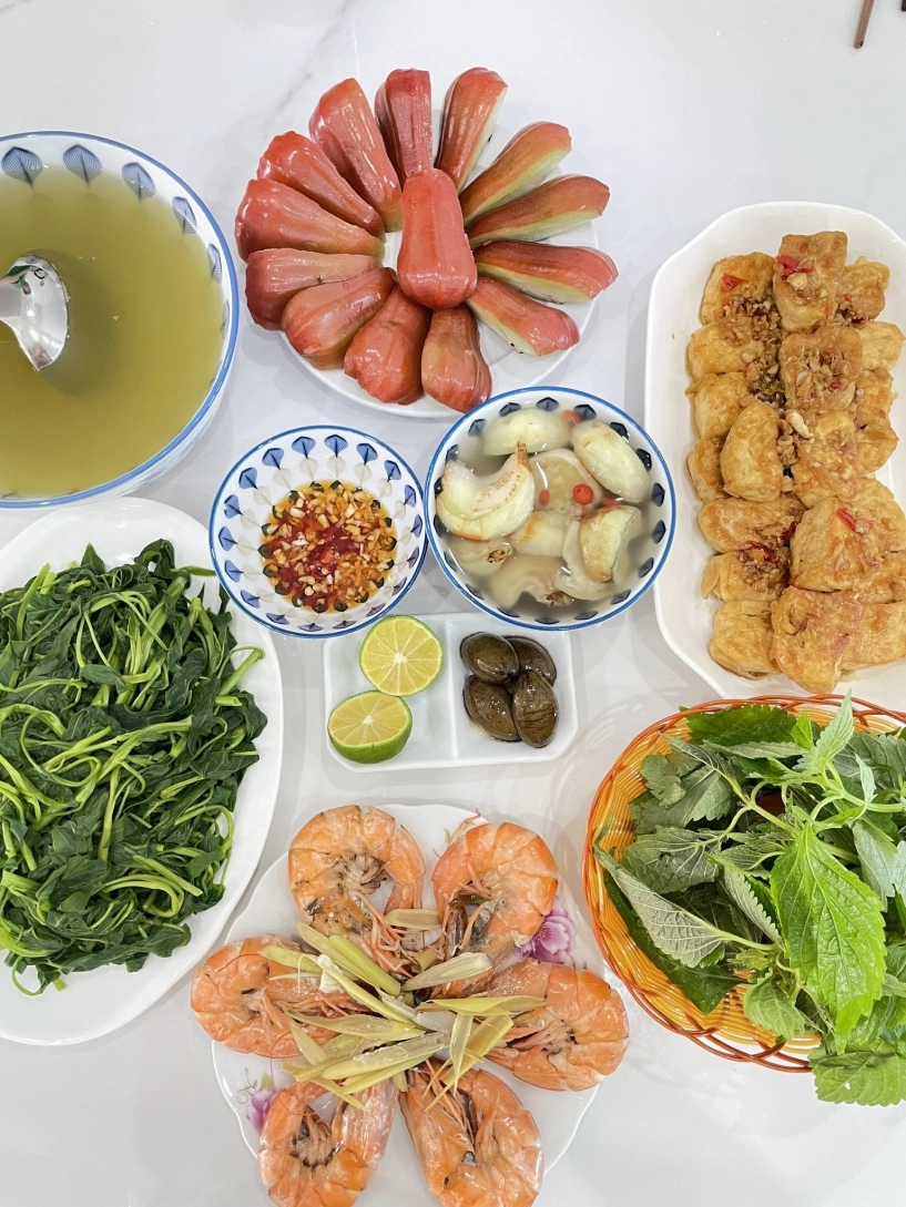 Bố mẹ chồng chăm gửi đồ gặp ngay con dâu yêu bếp thành quả là những mâm cơm ngon cực giàu dinh dưỡng - 5