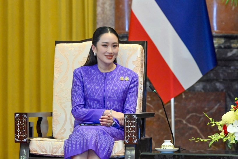 Bộ sưu tập áo khoác của thủ tướng thái lan - 2