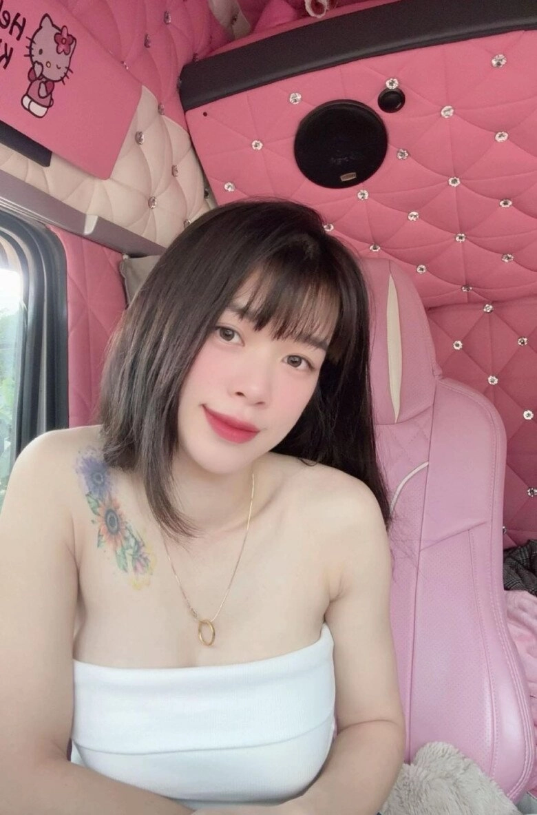Bóng hồng xe tải thái nguyên 8 năm đưa con rong ruổi đường dài bắc nam 19 tuổi làm mẹ đơn thân 2 con khác cha - 2