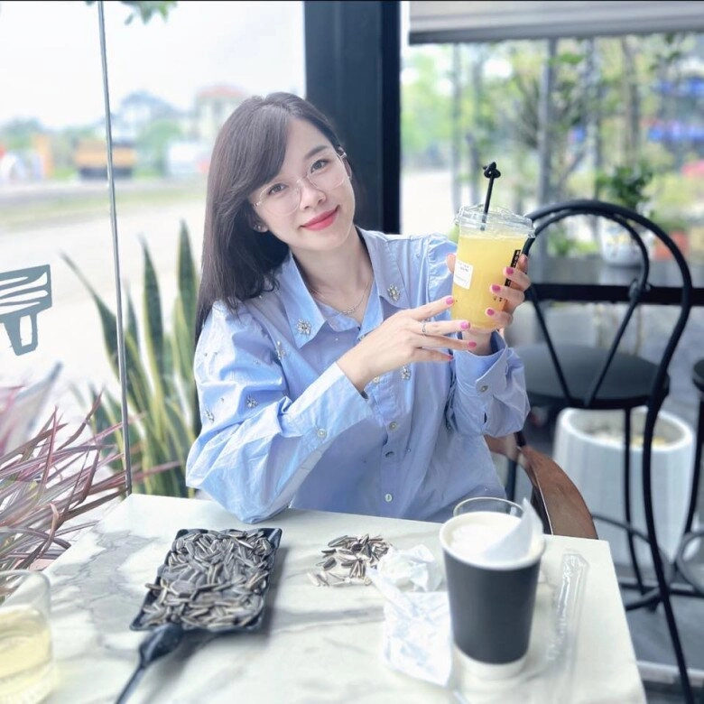 Bóng hồng xe tải thái nguyên 8 năm đưa con rong ruổi đường dài bắc nam 19 tuổi làm mẹ đơn thân 2 con khác cha - 9