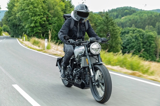 Brixton crossfire 125 tân binh áo dám thách thức các ông lớn nhật ngay trên sân nhà - 2