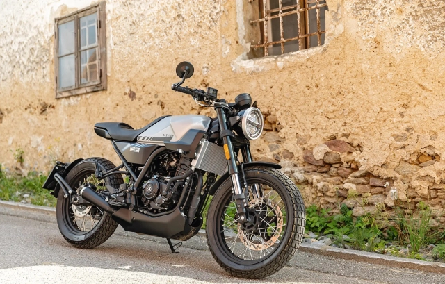 Brixton crossfire 125 tân binh áo dám thách thức các ông lớn nhật ngay trên sân nhà - 3
