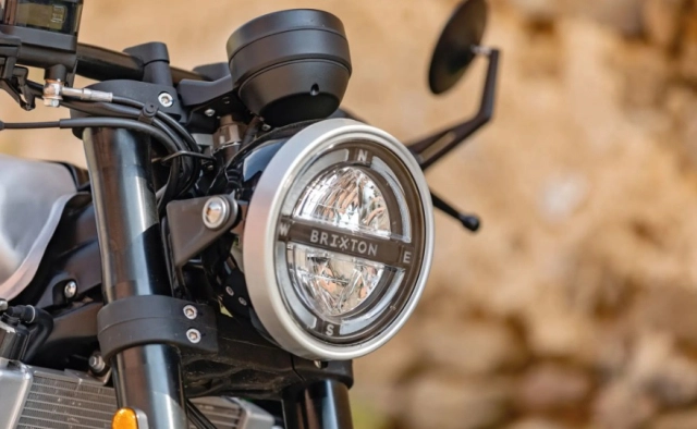 Brixton crossfire 125 tân binh áo dám thách thức các ông lớn nhật ngay trên sân nhà - 5