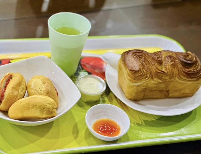 Btv khéo nấu ăn cho các con trai làm mẹ ruột nsnd yên tâm hẳn cậu cả vào bếp gây chú ý - 7