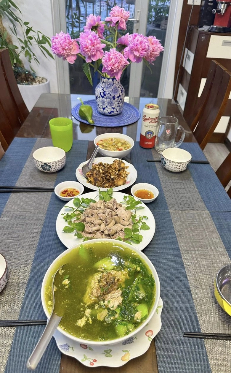 Btv vtv hoàng trang nấu toàn những bữa cơm ngon mẹ ruột là nsnd còn đỉnh hơn - 15