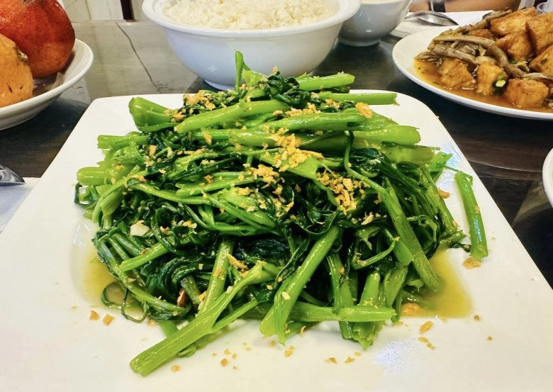 Bữa cơm giản dị chẳng có thịt thà của mc giàu nhất việt nam lại làm nhiều người thấy ấm áp - 7