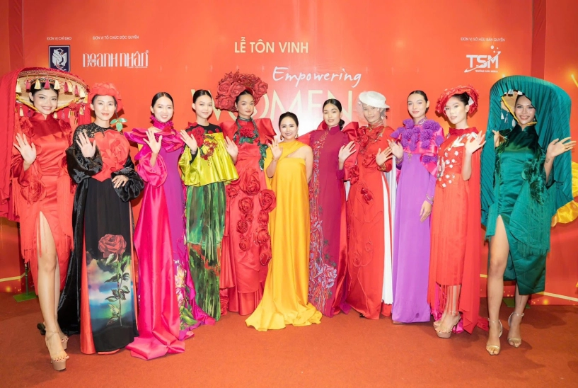 Bùi thanh hương gây bão với bst secrets of the roses món quà đặc biệt dành tặng người chị tri kỷ - 2