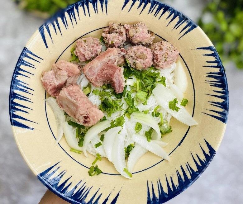 Bún sườn mọc đơn giản mà ngon cho cả nhà ăn sáng chỉ 15 phút là xong ngay - 7