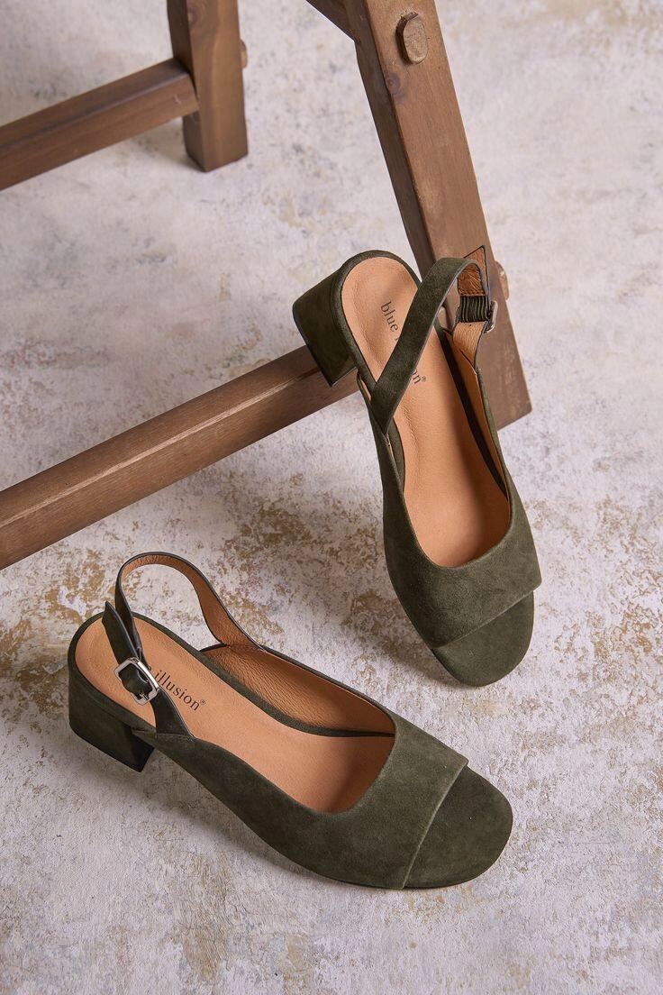 Cách chọn giày sandals chuẩn dáng chân vừa đẹp vừa thon đi hoài không mỏi - 5