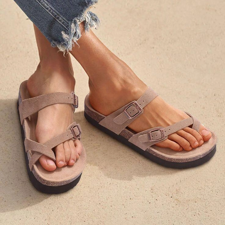 Cách chọn giày sandals chuẩn dáng chân vừa đẹp vừa thon đi hoài không mỏi - 9