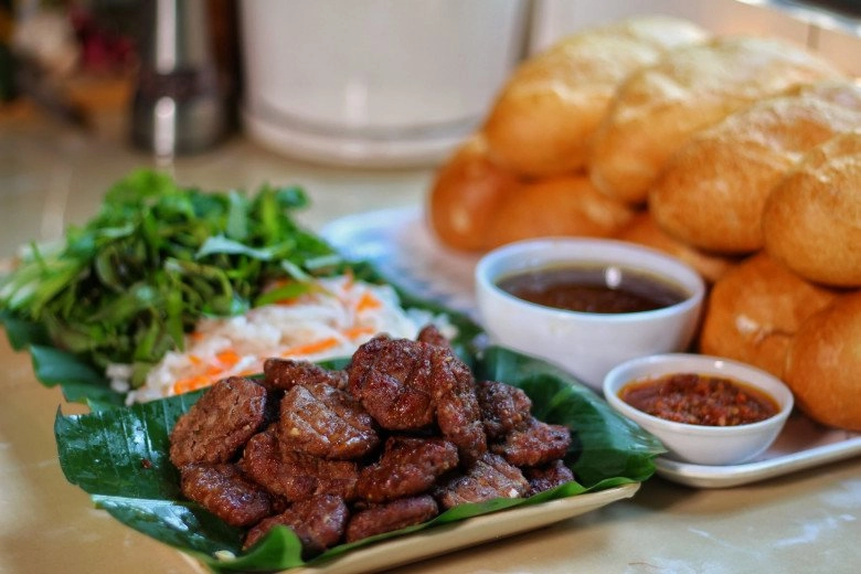 Cách làm bánh mì bò nướng thơm ngon hấp dẫn dùng ăn sáng hay trưa đều được của 8x sài gòn - 6