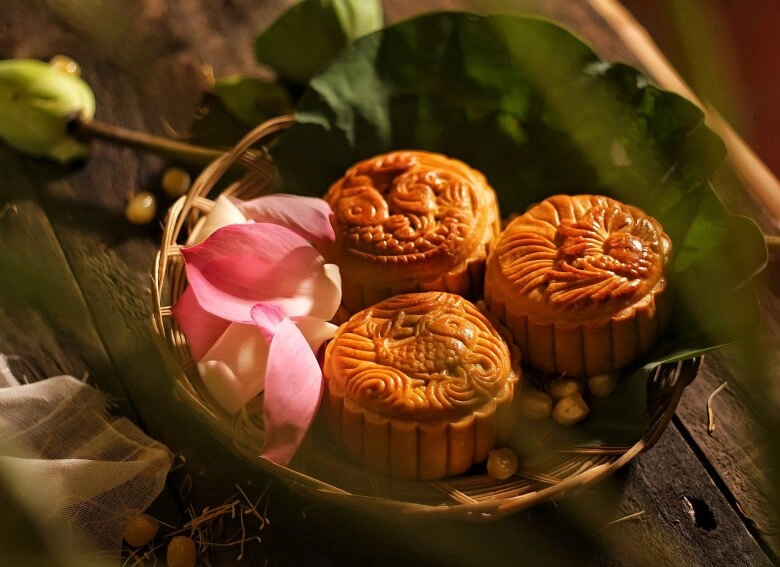 Cách làm bánh trung thu nướng nhân thập cẩm trứng muối truyền thống thơm ngon ý nghĩa cho rằm tháng 8 - 12