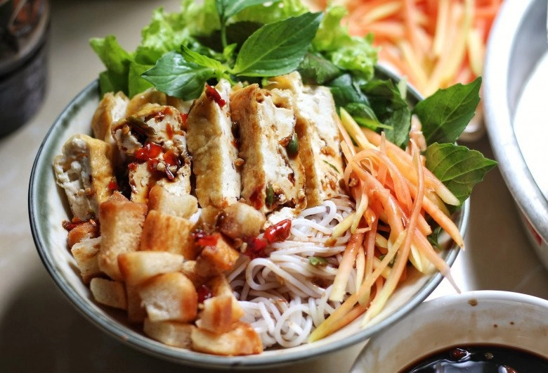 Cách làm bún đậu hũ nước tương chay thanh mát cực ngon cho ngày hè của trai đảm sài gòn - 7