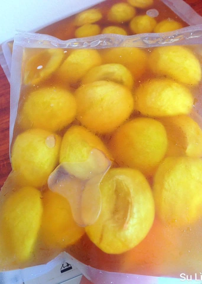 Cách làm đào ngâm giòn ngon không bị màng hỏng để pha trà mùa hè cực đã - 6