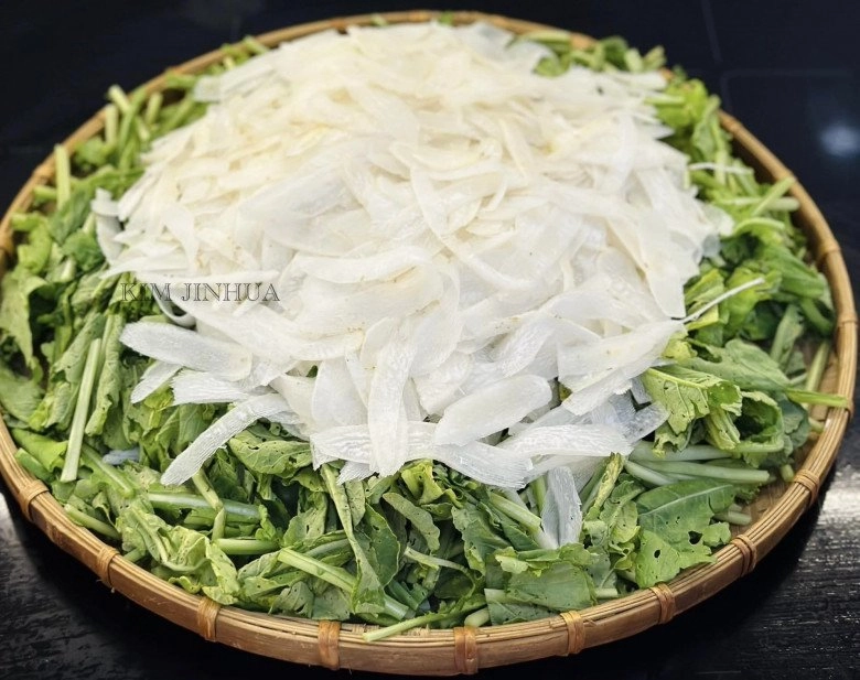Cách làm dưa cải củ chua giòn ngon vàng ươm không váng ủng chỉ 1 ngày sau là ăn được - 3