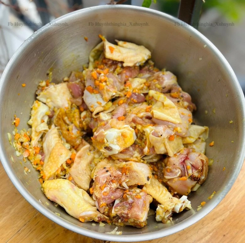 Cách làm mì quảng gà cực ngon của mẹ đảm đà nẵng - 2