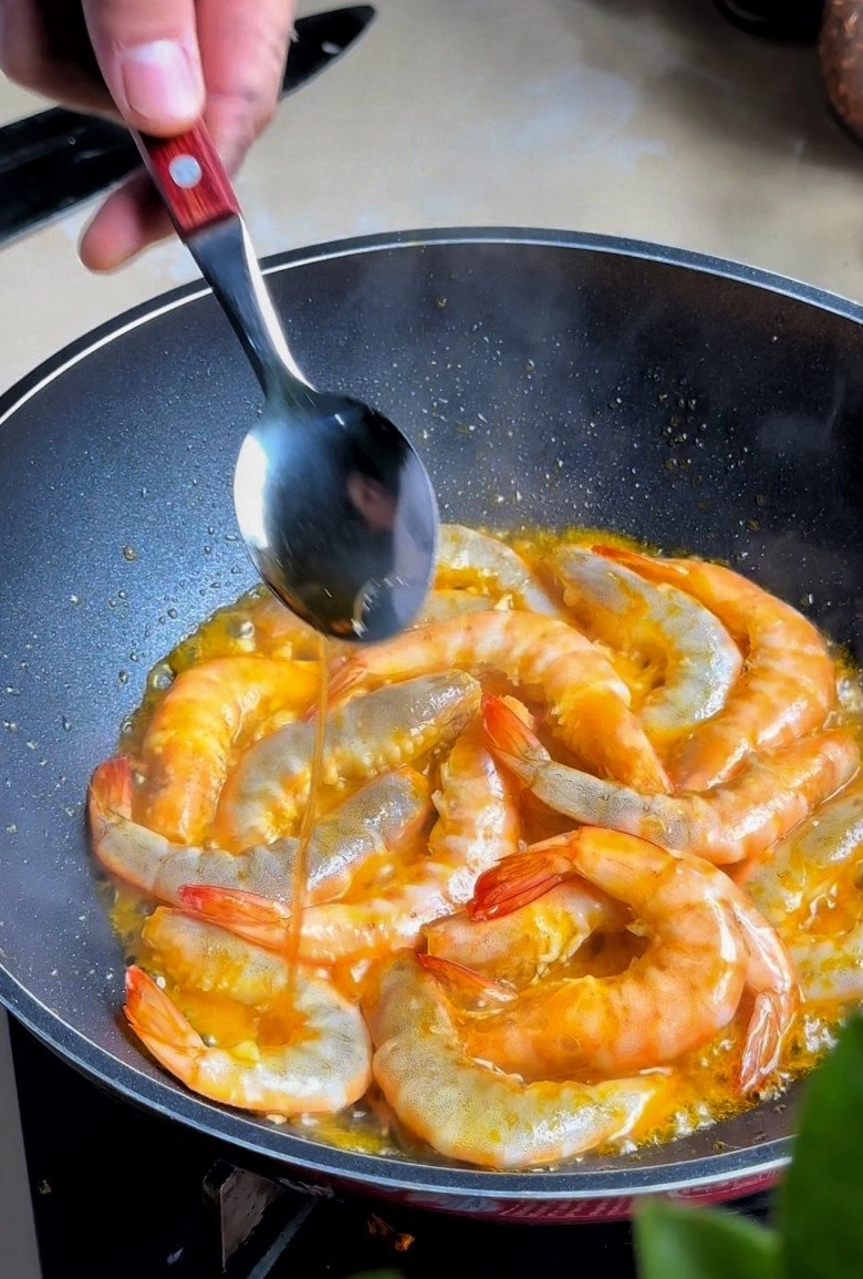 Cách làm mì quảng thơm ngon hấp dẫn ngay tại nhà mà chẳng cần ra hàng quán - 6