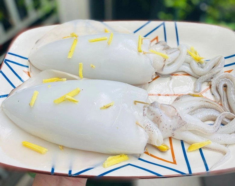 Cách làm mực nhồi thịt sốt chua ngọt giòn ngon lại lạ miệng của mẹ đảm sài gòn - 5