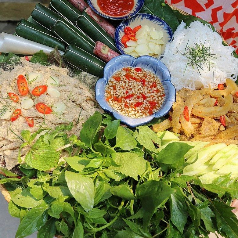 Cách làm nem tai thính cuốn thơm ngon thanh mát dễ ăn cho dịp nghỉ lễ - 5