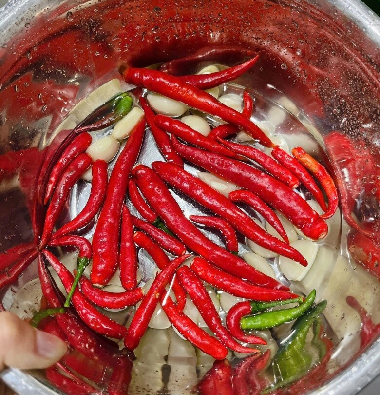 Cách làm sấu ngâm mắm giòn ngon chua cay mặn ngọt không sợ nổi váng cho bữa cơm hè thêm hấp dẫn - 4