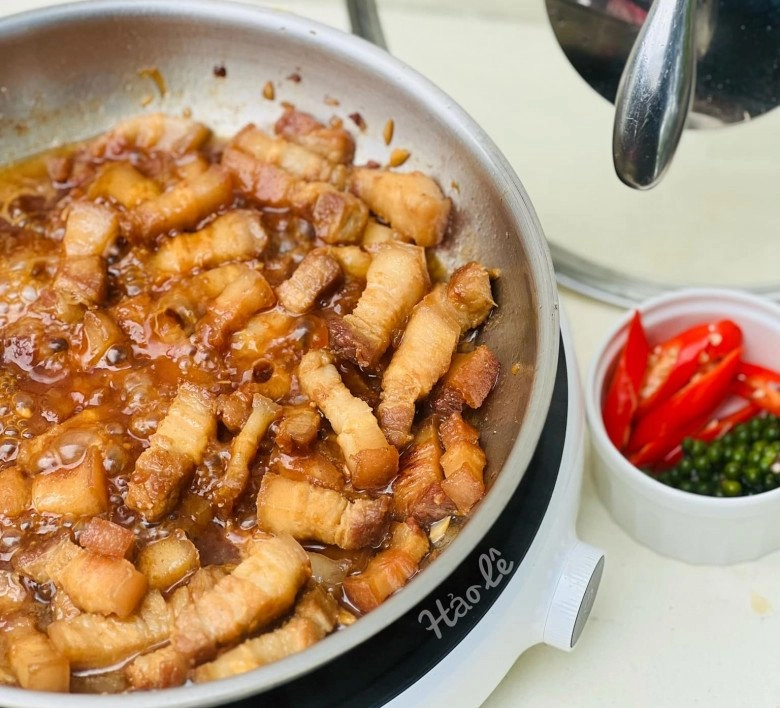 Cách làm thịt kho tiêu đậm đà béo ngậy nhưng không hề ngán ngấy của 9x sài gòn - 6